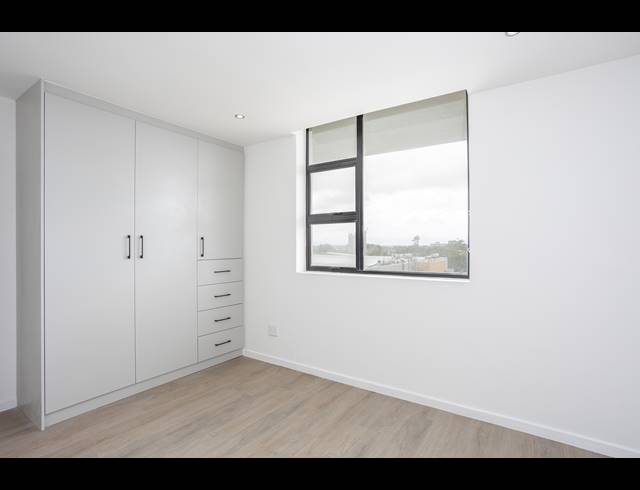 2 BEDROOM APARTMENT FOR SALE IN CLAREMONT